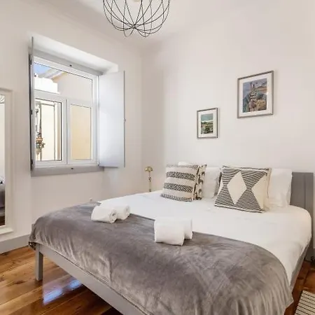 Guestready - Industrial In Anjos