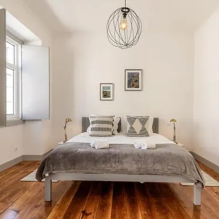 Guestready - Industrial In Anjos Lägenhet